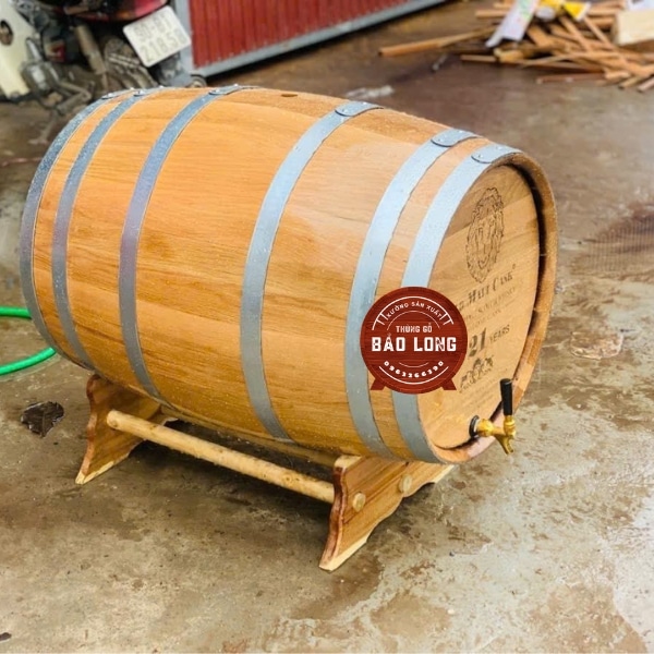 Thùng Rượu Gỗ Sồi 100 lít Van Crom
