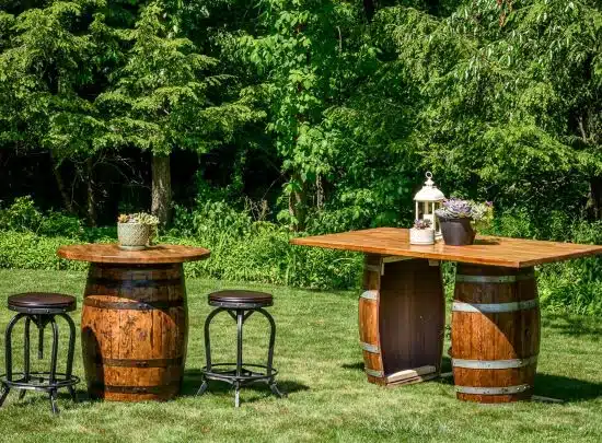 BAN-GHE-THUNG-GO-TRANG-TRI