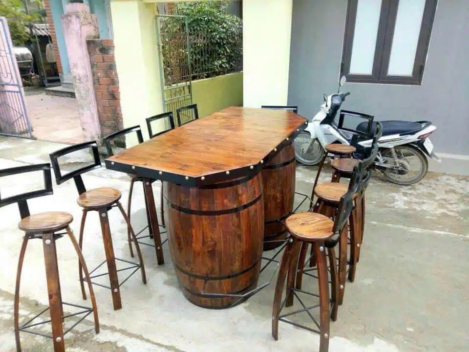 BAN-GHE-THUNG-RUOU-GO