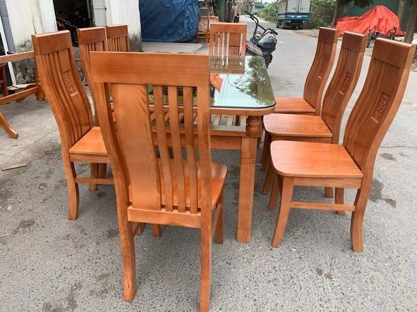 Khám phá vẻ đẹp tự nhiên và sự tiện nghi của bàn ăn gỗ xoan đào - Lựa chọn hoàn hảo cho không gian ấm cúng