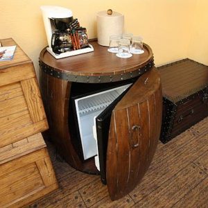 Thùng gỗ trang trí - Sức hút tự nhiên mang lại vẻ đẹp sang trọng và tinh tế cho mọi không gian