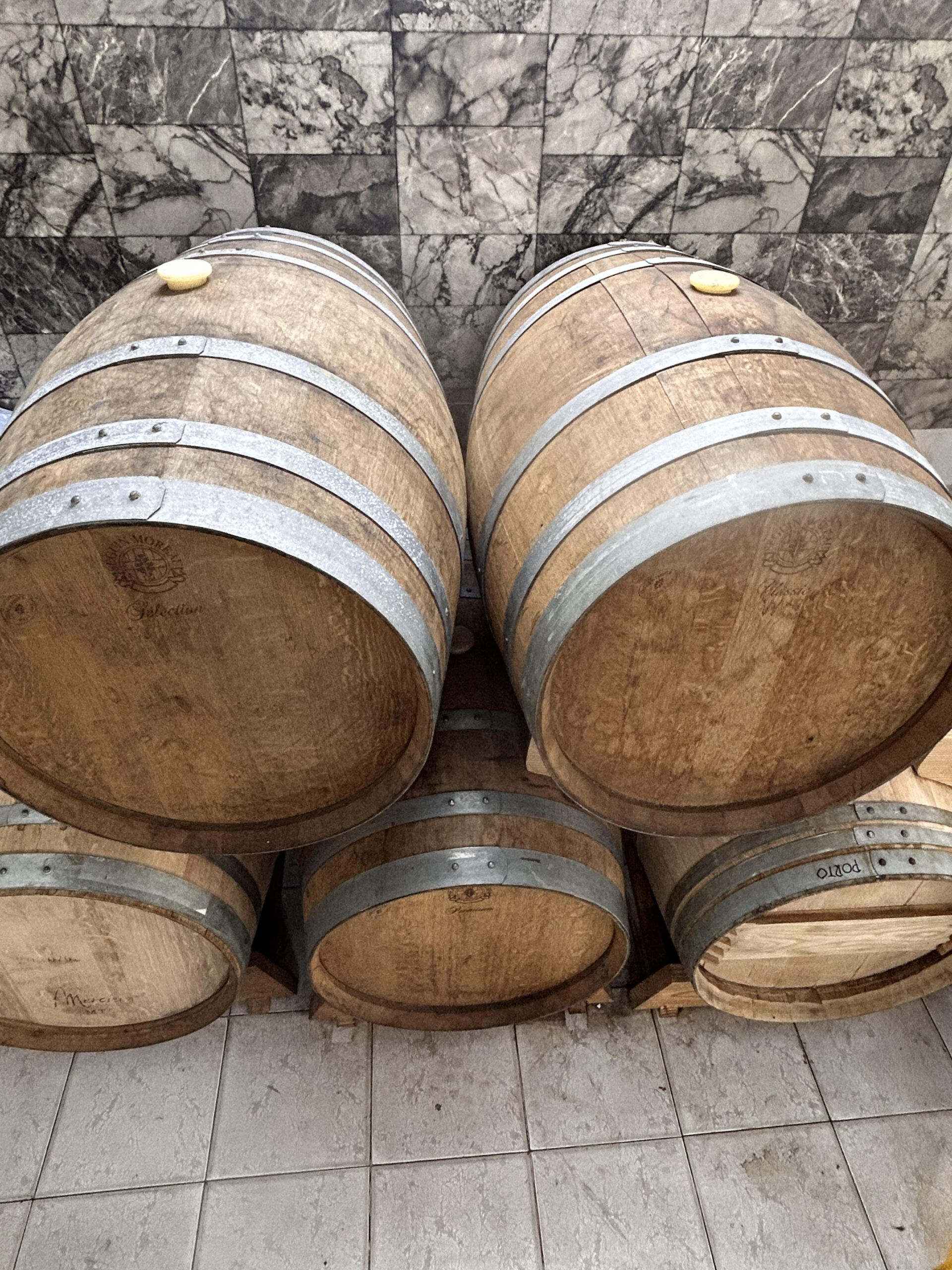 Thùng Rượu Gỗ Sồi Cũ - Bí quyết dùng lại độc đáo mang lại giá trị kinh tế và thẩm mỹ cao