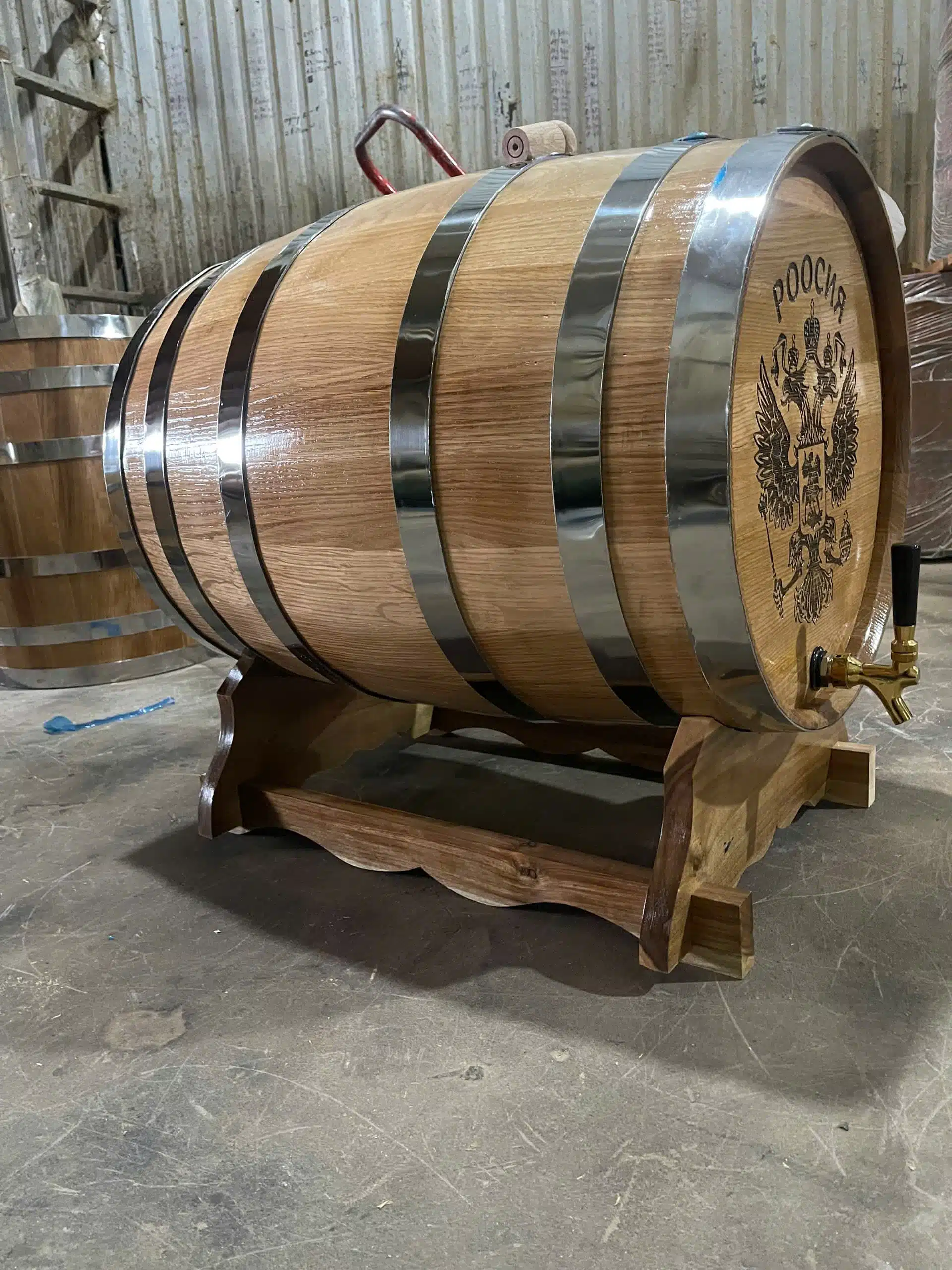 thung-ruou-go-soi-100l-dang-nam-dai-inox