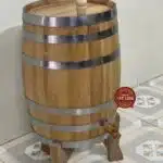 Thùng gỗ sồi 100L dáng đứng tại Xưởng Bảo Long